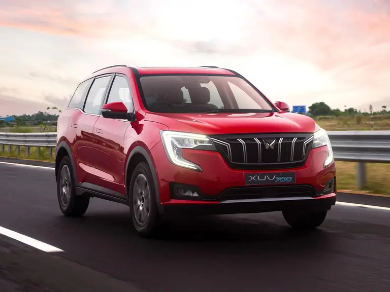 Car Travels in Rajahmundry SUV Rental